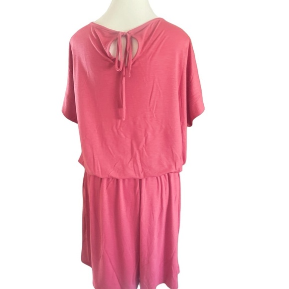 Zenana Romper Size 1X with pockets and elastic waist with back tie closure - Picture 3 of 9